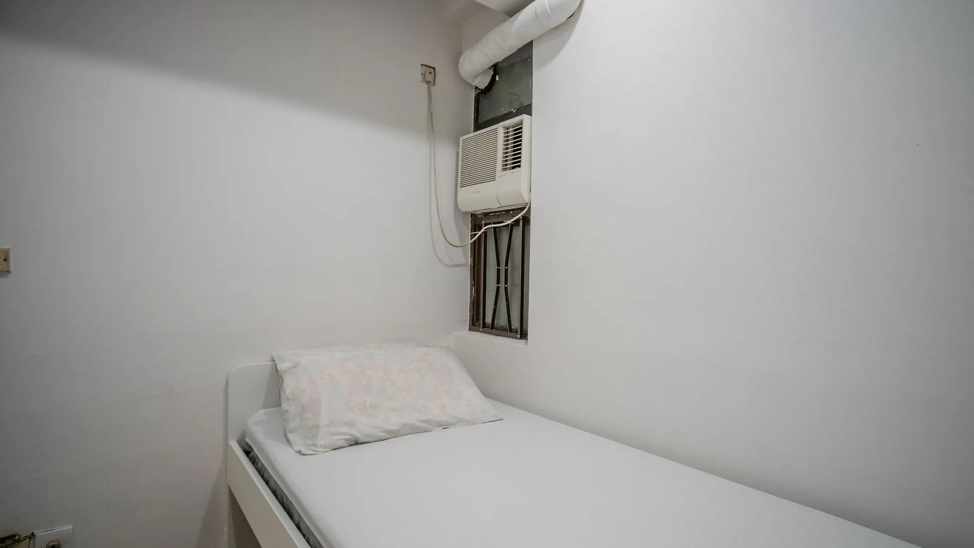 Cosmic Guest House Kowloon  Kowloon (Hong Kong)