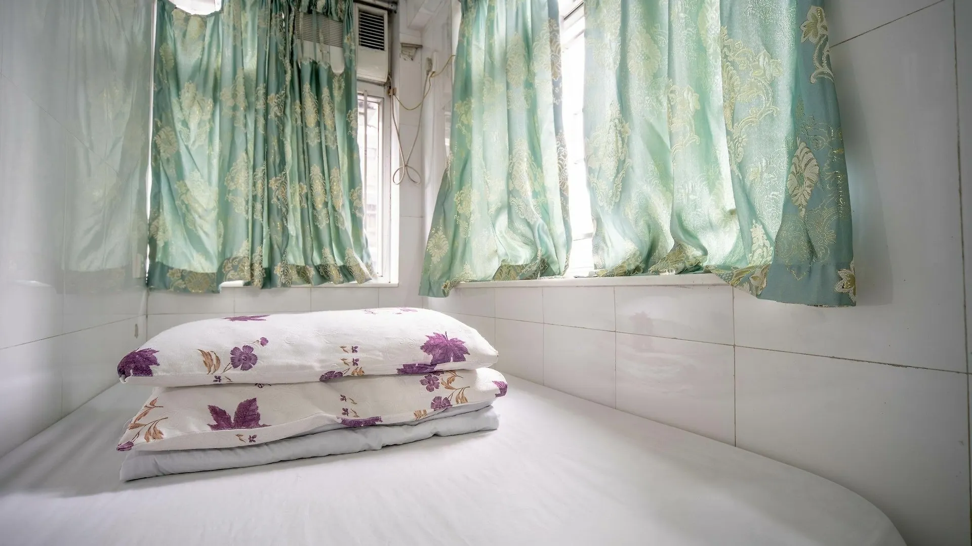 Cosmic Guest House Kowloon  China